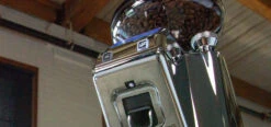 Eureka Zenith 65E High Speed Espresso Grinder In Chrome -Gaggia Store TopFeatures image 686 321 EurekaZenith03
