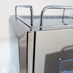 Bezzera DUO MN Dual Boiler Espresso Machine With Flow Control - Total Black -Gaggia Store bezzera duo mn 7 craftsmanship e3adda27 bc69 427d 833a 72d8e3c6120e